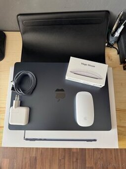 Apple MacBook Air 15" M4 10× GPU, 16GB, 256GB - temn.inkous