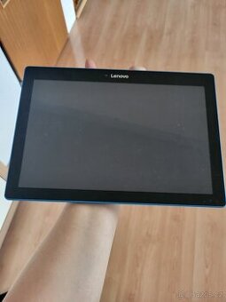Tablet používaný Lenovo TB-X103F