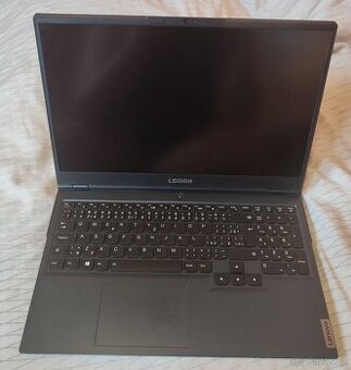 Lenovo Legion 5 – na díly(vadný procesor,je servisní zpráva)