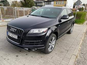 AUDI Q7 2015