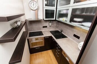 Pronájem bytu 1+kk, 37 m2 s garážovým stáním, Praha 9