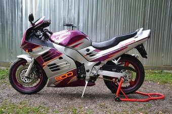 Suzuki RF900 - 99KW