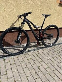 Specialized - vel M
