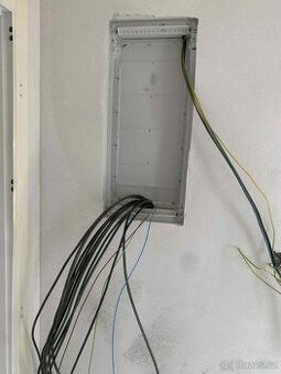 🔌 Nabízím elektrikářské práce převážně o víkendech a večere