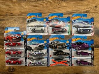 Hot Wheels Ferrari ,Bmw , Porsche, Jaguar, Bugatti...
