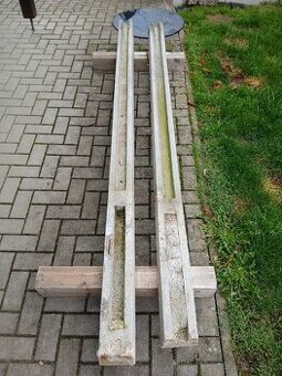 Betonovy sloupek koncovy