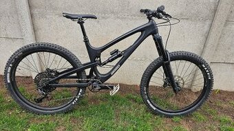 Karbonový full Diamondback Mission – 180/160 mm, SRAM