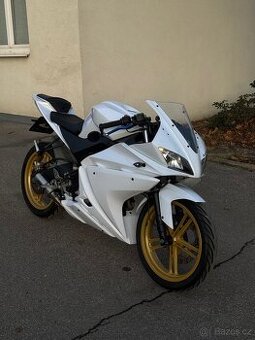 yamaha yzf r125 2010