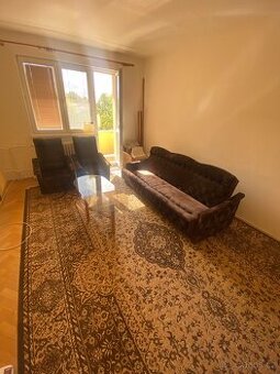 Starý nábytek z bytu