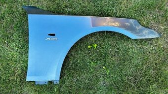 BMW E60 / E61 PŘEDNÍ PRAVÝ BLATNÍK