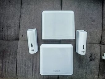 Dávkovač na skládané papírové ručníky