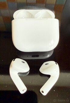 Prodám sluchátka Apple AirPods 4 ANC