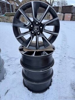 Alu kola 5x112 R18 Škoda originál jako nové