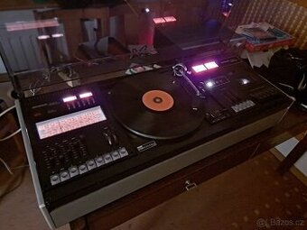 Universum Senator - číst popis