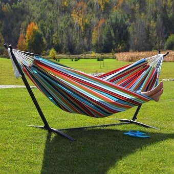 Zahradní nábytek a sítě