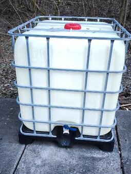Nádrže Ibc 1000 litrů,sudy Praha 5  tel 733275444