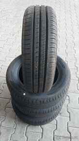 Prodám 4 pneu Kumho 175/65/14 jako nové