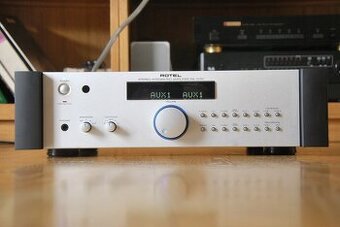 ROTEL RA-1070 TOP STEREO AMPLIFIER
