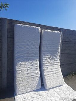 2krát matrace 195×76 pěkný stav