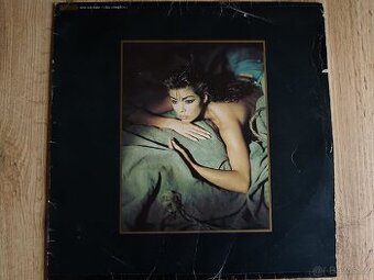 LP Sandra ten on one