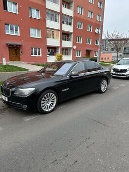 BMW 740d F01