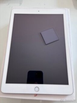 iPad Apple A1823