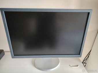 LCD MONITOR PC 24" /úhlopř. 61 cm/ výškově poloh.