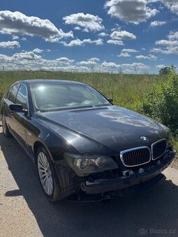 Bmw 730D e65 facelift-po nehodě na náhradní díly