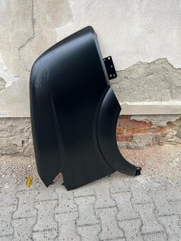 VW Crafter r.v. 4/2006-12/2016 PRAVÝ přední blatník