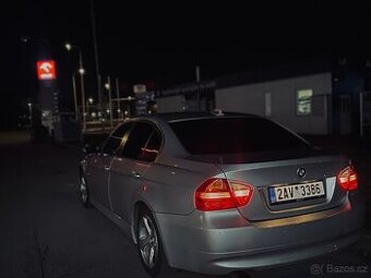 BMW e90 318i 95kwI