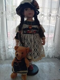 Porcelánovà panenka "NELE" s medvídkem