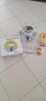 Fondue set.