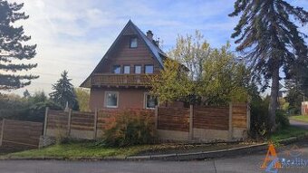 Nabízíme pronájem bytové jednotky 3+1 v ulici Dobrovského, C