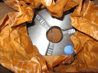 Samostředící univ. sklíčidlo s měkkými dělenými čelistmi IUM