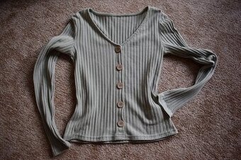 Teplejší halenka, svetřík S/36 Takko