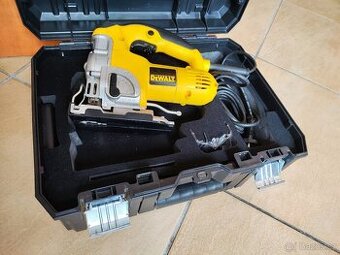 DEWALT DW331KT přímočará pila 700W ZÁNOVNÍ