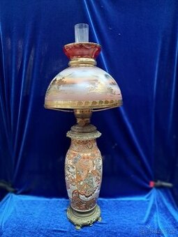 Japonská, petrolejová lampa Imari