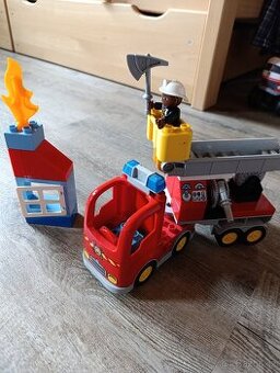 Lego Duplo hasičské auto 10592