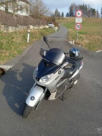 Yamaha X-max 250