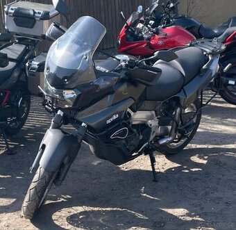 Aprilia Caponord