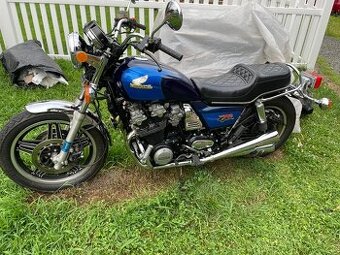 Honda CB 900