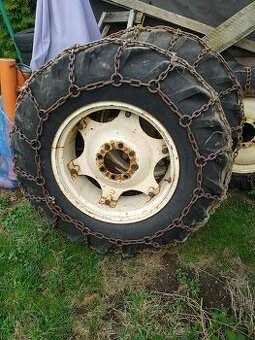 Sněhové Záběrové řetězy traktor