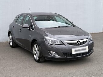 Opel Astra 1.6i , 85 kW benzín, 2010
