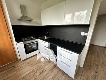 Pronájem bytu 2+1 s lodžií o velikosti 63 m2 v Ostravě - Záb