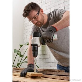 Aku příklepová vrtačka 12V 1x1,5Ah reviva Black Decker