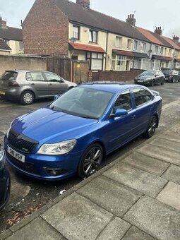 DOVOZ ANGLIE GB ŠKODA OCTAVIA 2 VRS DOVOZ GB ANGLIE
