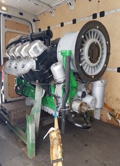Motor TATRA 815 V8 ČKD AD28 - 1