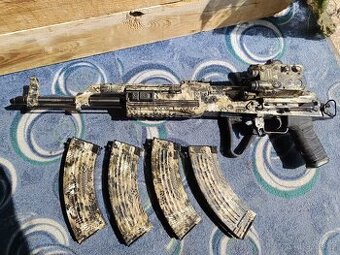AK-47 celokovu s RIS lištou. - 1