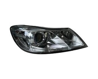 Pravé přední světlo halogen 1Z1941016F Škoda Octavia 2 FL 11