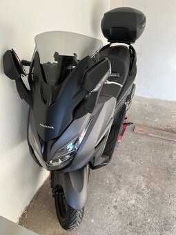Honda Forza 125